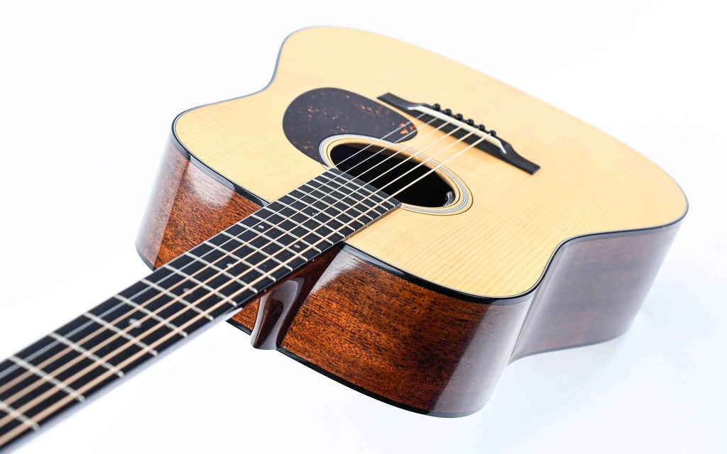 Martin D18 Authentic 1939 2023 | The Fellowship of Acoustics